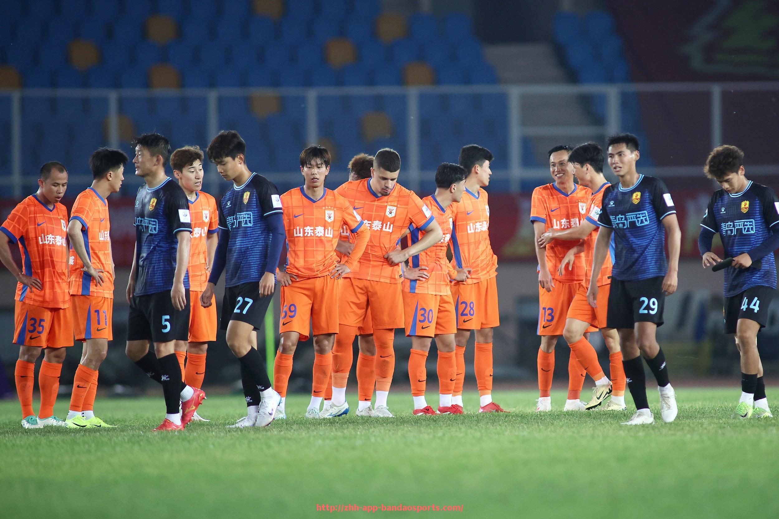 半岛体育app-世俱杯最佳防守阵容盘点，谁是防线铁壁？